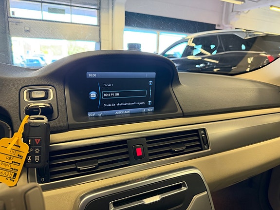 Volvo S80 14 of 24