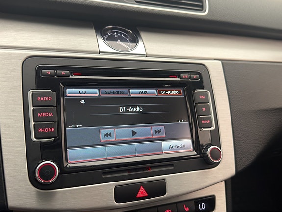 Volkswagen Passat Alltrack 22 of 30