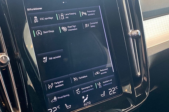 Volvo XC40 15 of 24