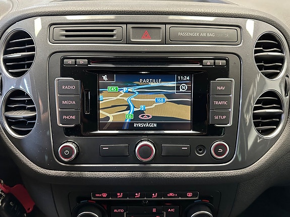 Volkswagen Tiguan 26 of 28