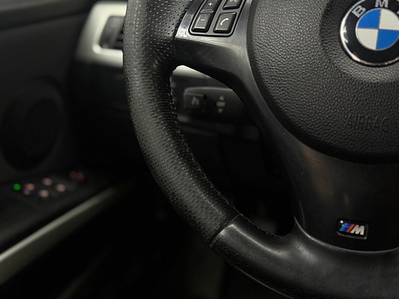 BMW 330d 8 of 16