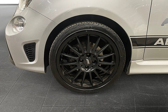 Abarth 595 16 of 17