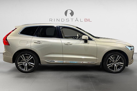 Volvo XC60 8 of 18