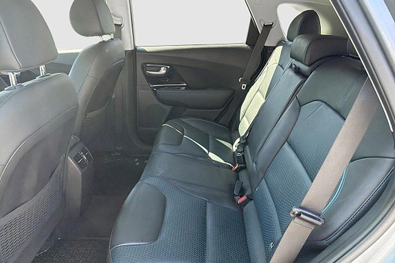 Kia Niro 8 of 17