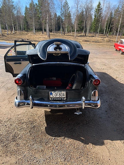 Ford Custom Line 6 of 6