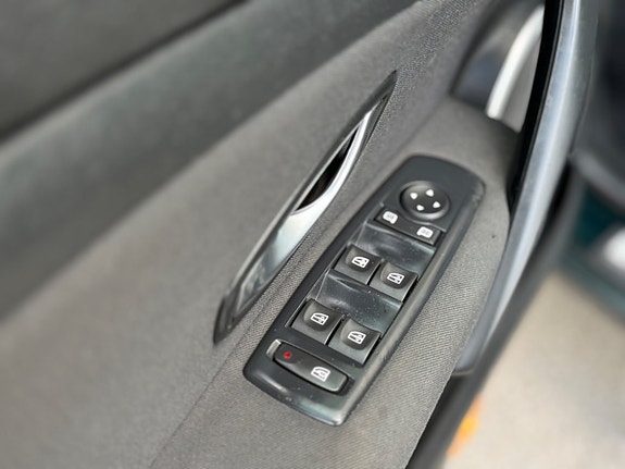 Renault Megane 26 of 30