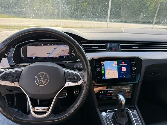 Volkswagen Passat Alltrack 4 of 5