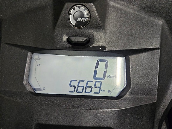 Ski-Doo SUMMIT X 850 165" • NY MOTOR OCH MATTA 56 MIL • 899:-/MÅN 9 of 9