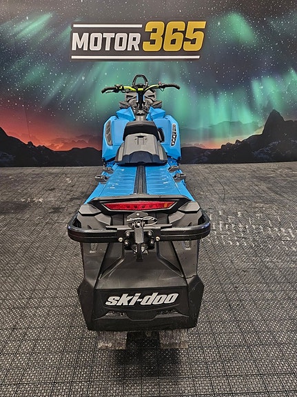 Ski-Doo SUMMIT X 850 165" • NY MOTOR OCH MATTA 56 MIL • 899:-/MÅN 4 of 9