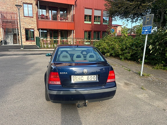 Volkswagen Bora 4 of 5