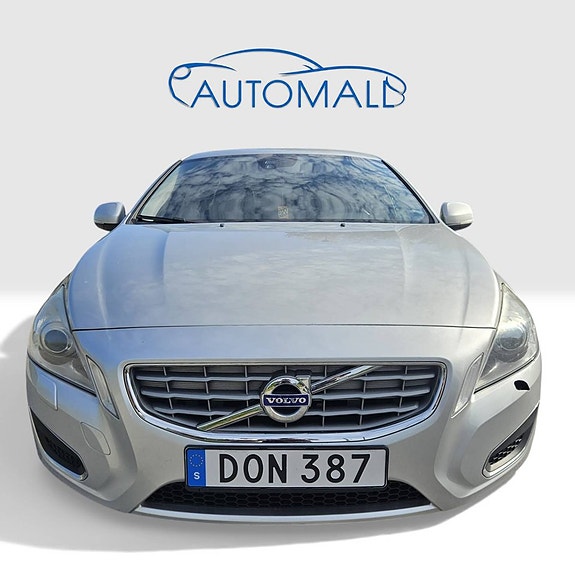 Volvo S60 2 of 11