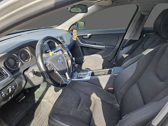 Volvo S60 8 of 11