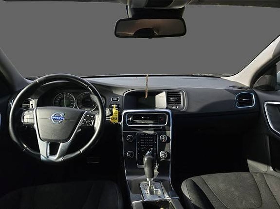 Volvo S60 10 of 11