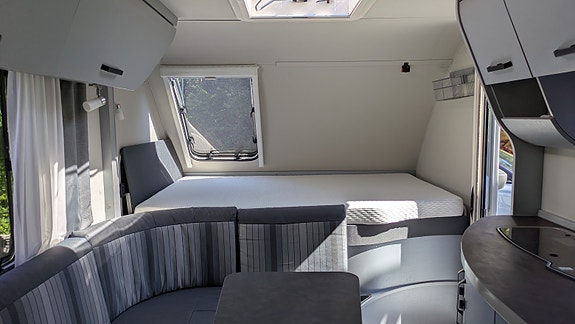 Knaus 480 QL Sport and Fun Black Selection Dubbelbädd 4 of 9