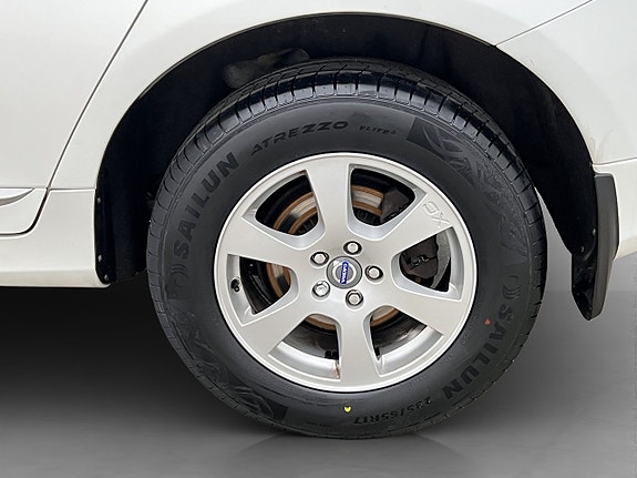 Volvo XC60 30 of 30