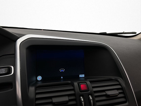 Volvo XC60 17 of 30