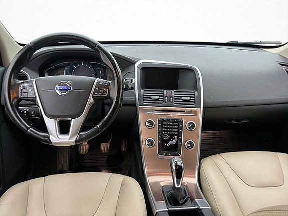 Volvo XC60 20 of 30