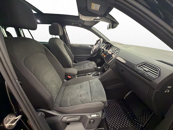 Volkswagen Tiguan 14 of 30