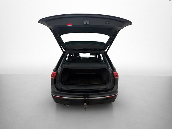 Volkswagen Tiguan 28 of 30