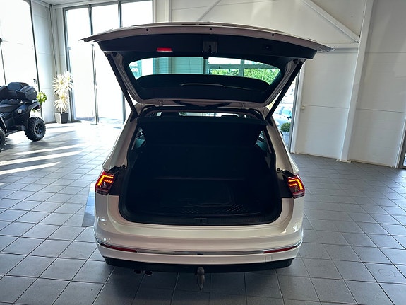 Volkswagen Tiguan 7 of 15