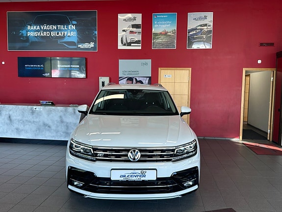 Volkswagen Tiguan 3 of 15