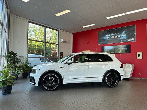 Volkswagen Tiguan 4 of 15