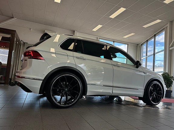 Volkswagen Tiguan 6 of 15