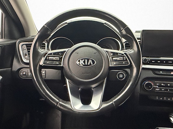 Kia Ceed 12 of 30