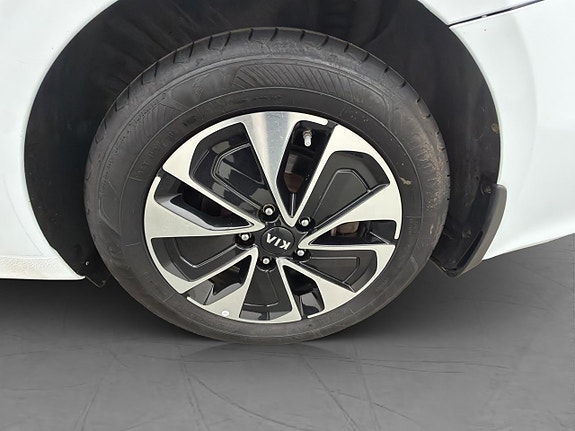 Kia Ceed 30 of 30