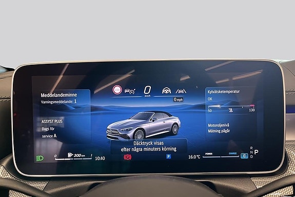 Mercedes-Benz CLE450 12 of 17