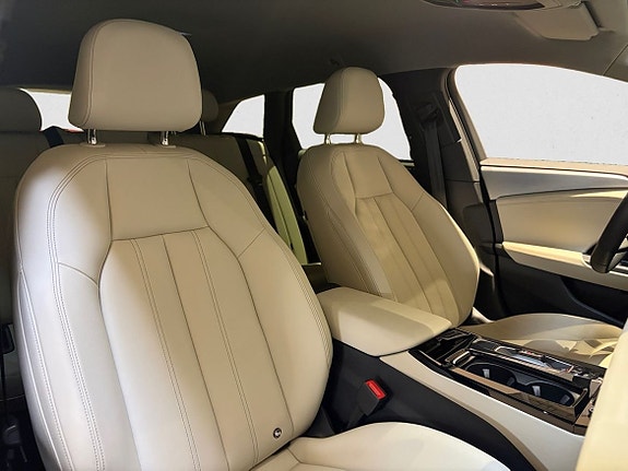Audi A6 e-tron 8 of 14