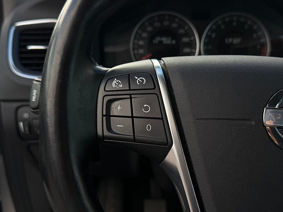 Volvo V60 8 of 11