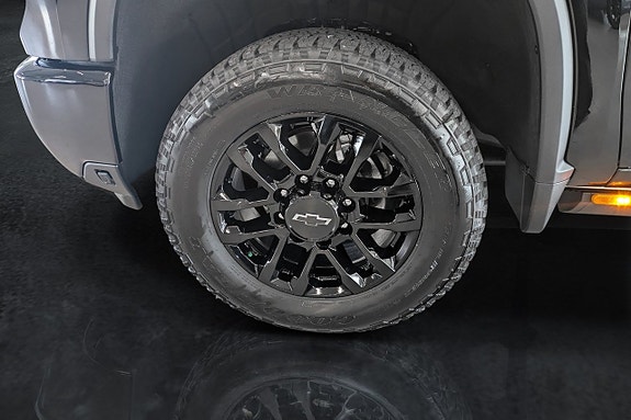 Chevrolet Silverado 2500 14 of 14