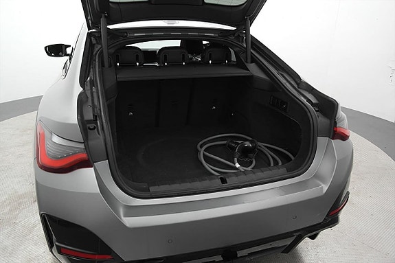 BMW i4 22 of 26