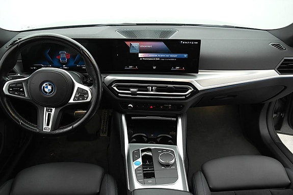 BMW i4 8 of 26