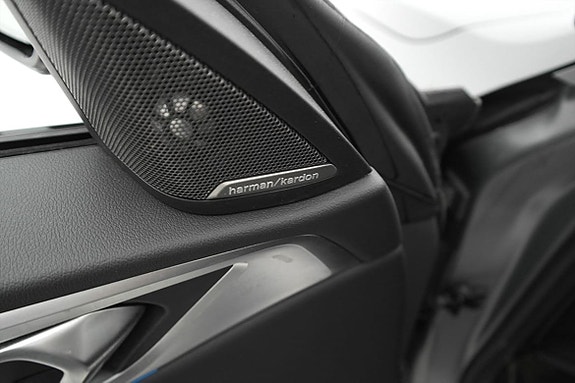 BMW i4 24 of 26