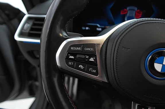 BMW i4 11 of 26