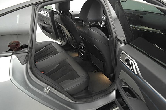 BMW i4 20 of 26