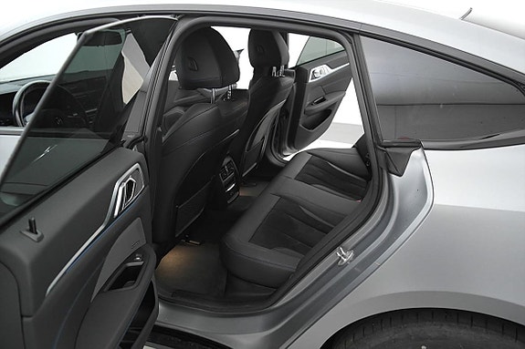BMW i4 21 of 26