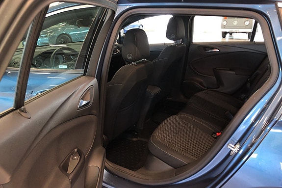 Opel Astra 9 of 10
