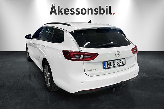 Opel Insignia 2 of 10
