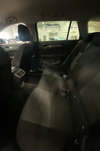 Opel Insignia 9 of 10