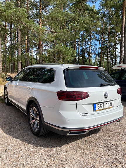 Volkswagen Passat Alltrack 5 of 6