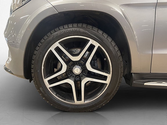 Mercedes-Benz GLS350 d 30 of 30