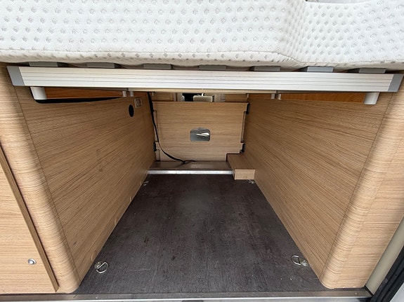 Pössl Roadcar*5.40m*Nya 140hk Euro 6*Solceller*Drag:2500kg*3.99% i rän 9 of 25
