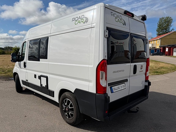 Pössl Roadcar*5.40m*Nya 140hk Euro 6*Solceller*Drag:2500kg*3.99% i rän 23 of 25