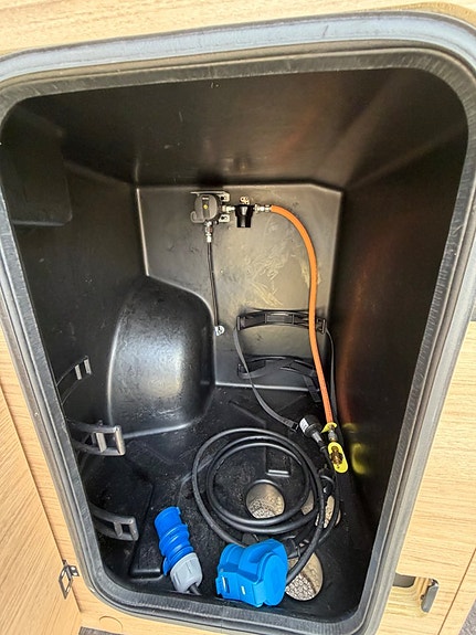 Pössl Roadcar*5.40m*Nya 140hk Euro 6*Solceller*Drag:2500kg*3.99% i rän 10 of 25