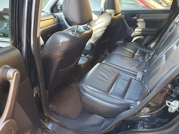 Honda CR-V 7 of 9