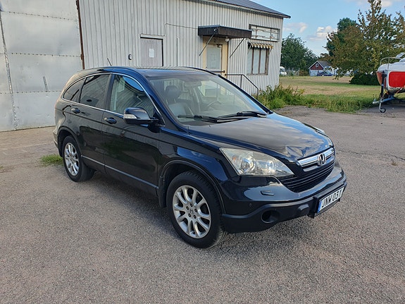 Honda CR-V 3 of 9
