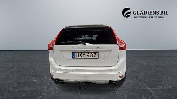 Volvo XC60 6 of 30
